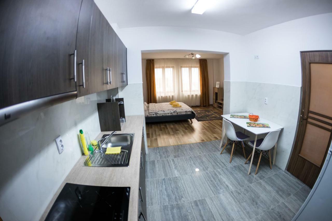 Travel Homzzz Apartments Târgu-Mureş 외부 사진